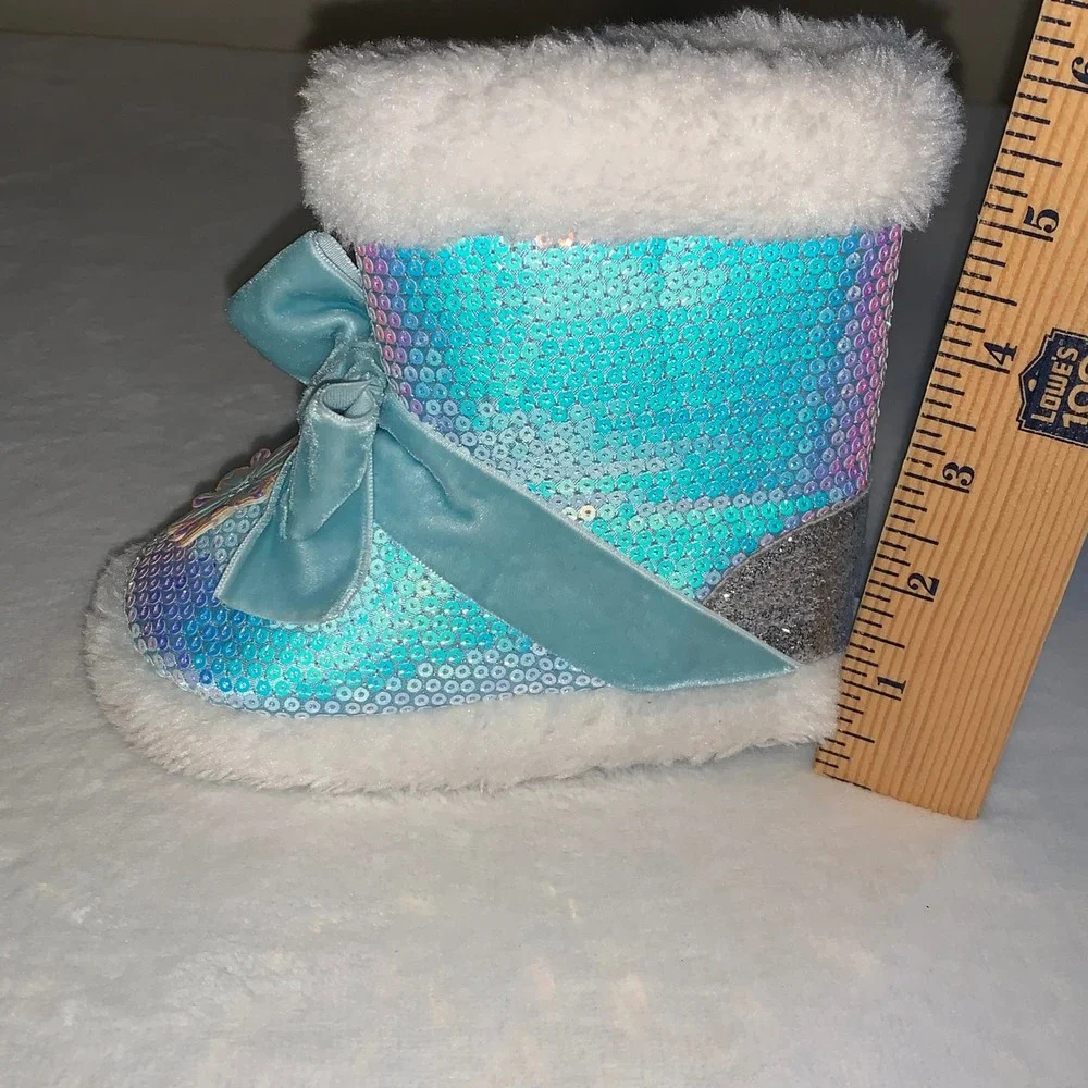 Disney frozen Elsa Anna faux fur booties‎ kids size 5 - 6 white blue